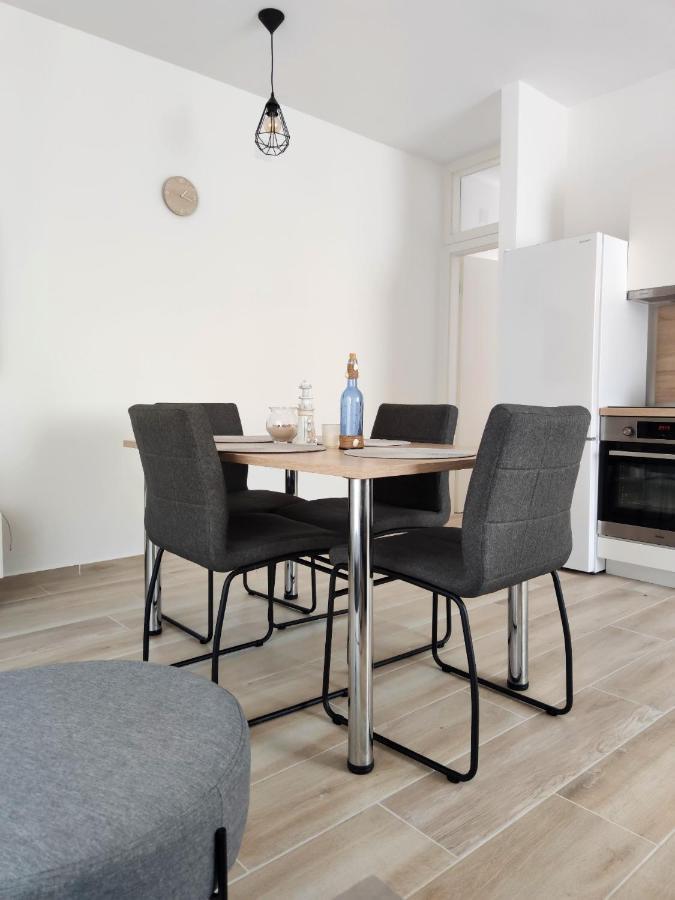 Apartments Leticia فرسي المظهر الخارجي الصورة