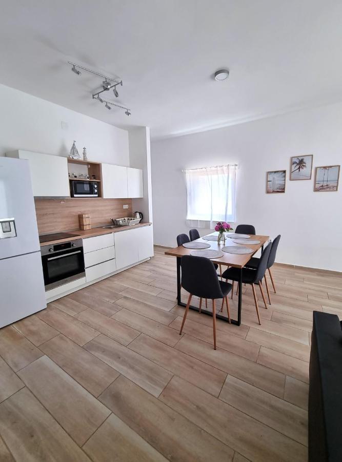 Apartments Leticia فرسي المظهر الخارجي الصورة